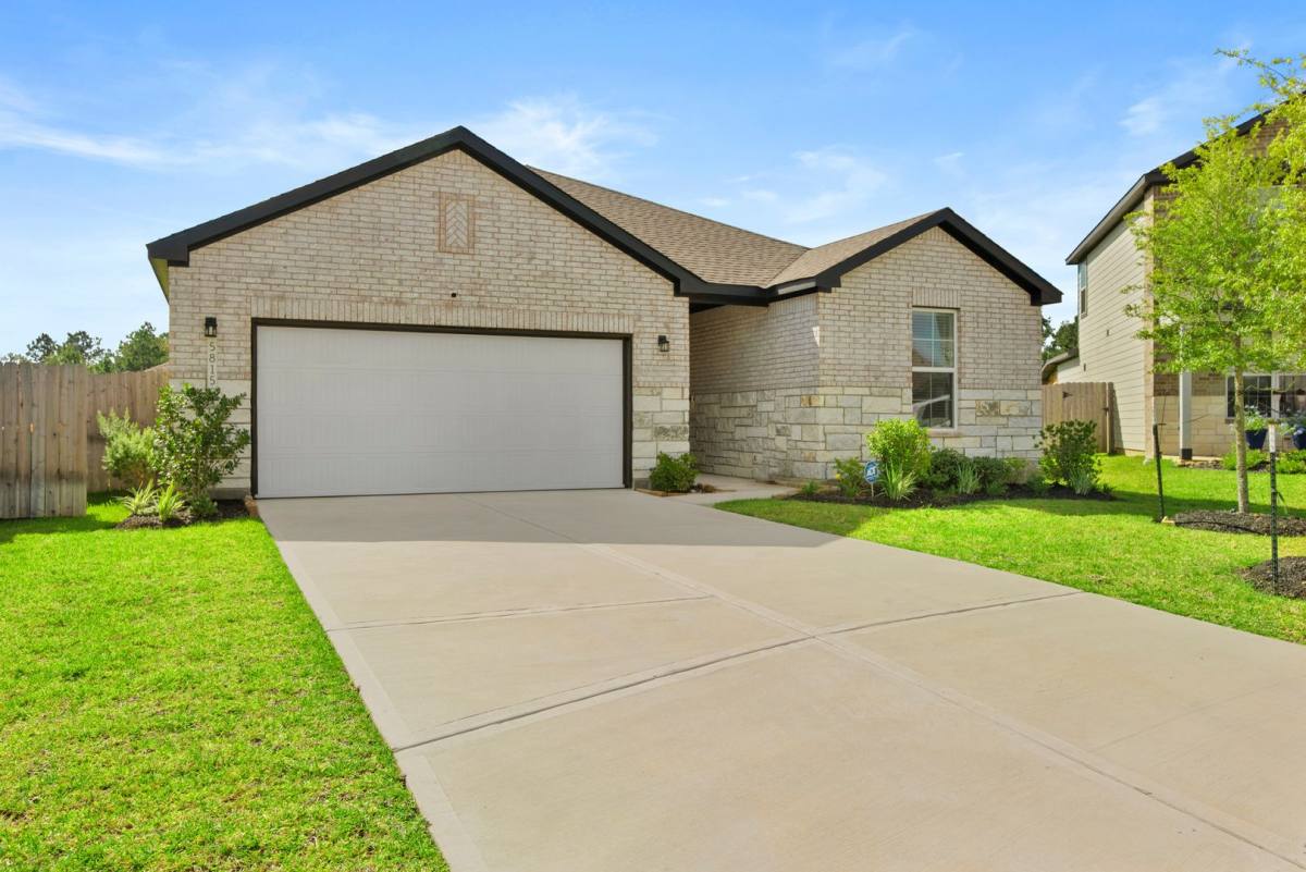 House for rent at 5815 Jade Crest Court, Montgomery, TX 77316