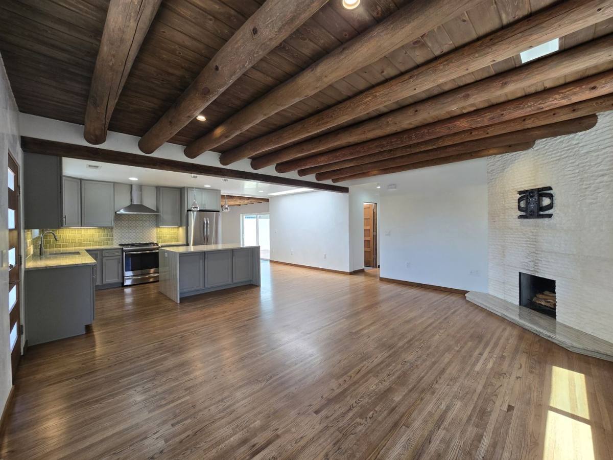 House for rent at 127 Sereno Dr, Santa Fe, NM 87501