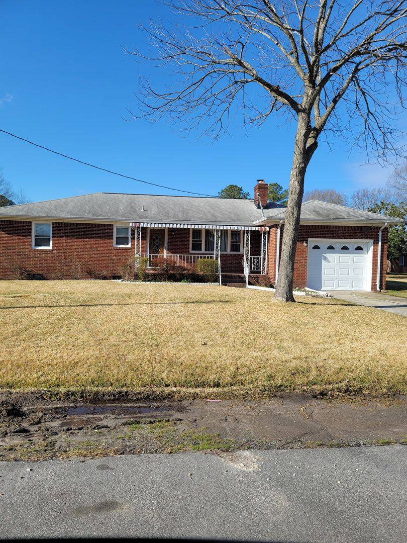 House for rent at 412 Hartsdale Rd, Virginia Beach, VA 23462