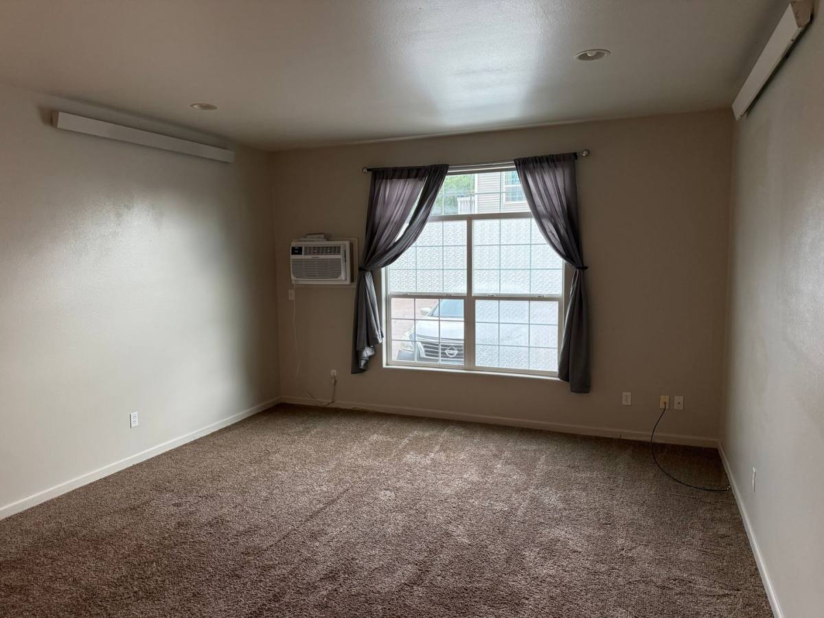 Apartment for rent at 1930 Monte Vista Dr, Rapid City, SD 57702