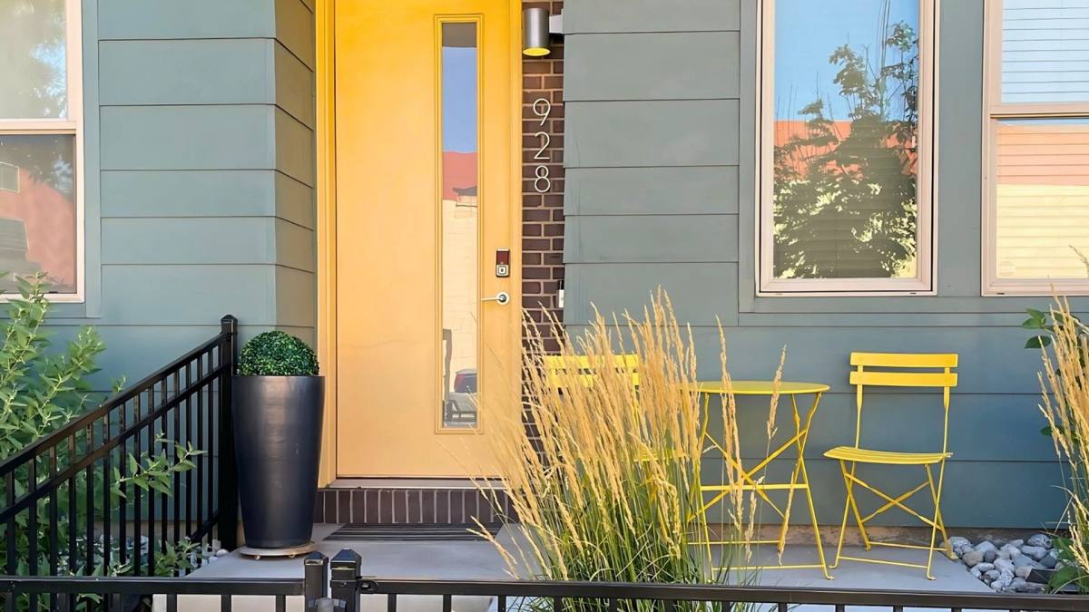 Townhouse for rent at 928 Navajo St, Denver, CO 80204