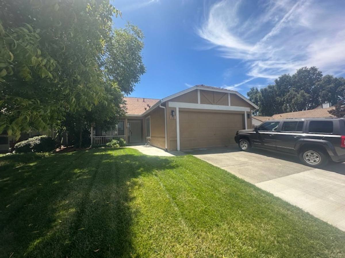 House for rent at 1348 E Gum Ave, Woodland, CA 95776