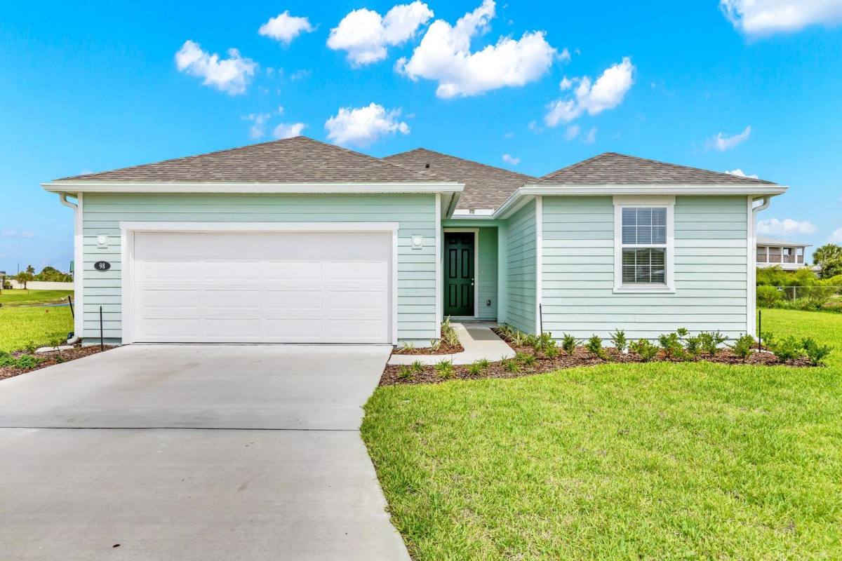 House for rent at 98 Las Casitas Blvd, Palm Coast, FL 32137