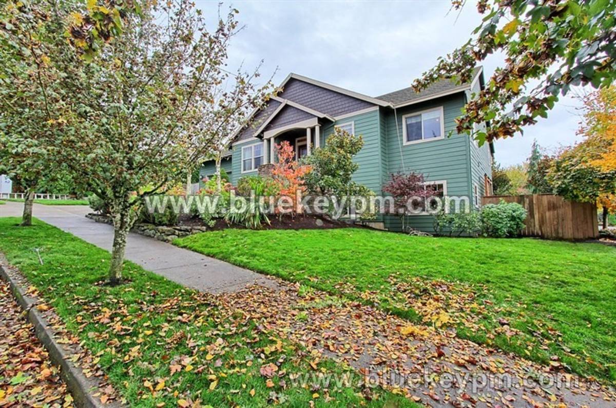 House for rent at 13630 SE Portland View Place, Happy Valley, OR 97086