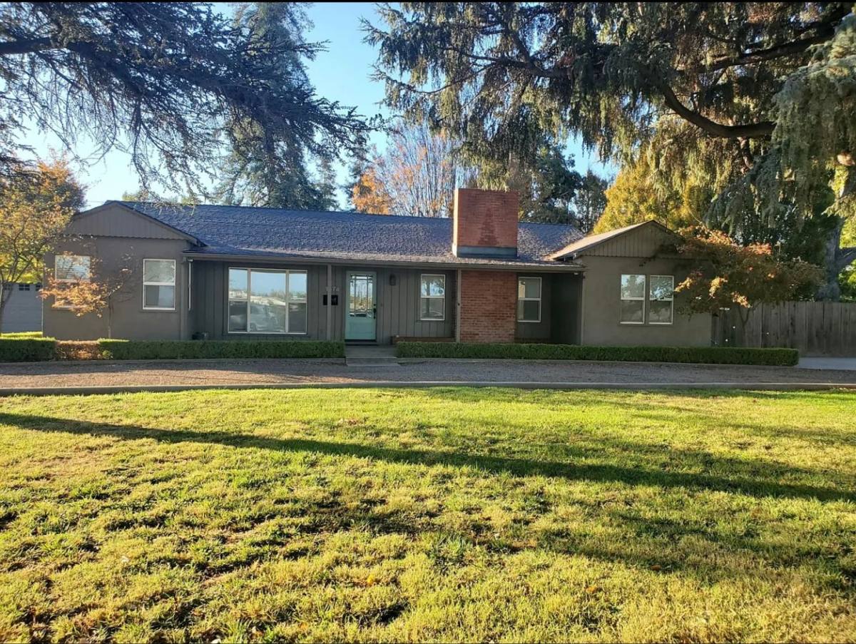 House for rent at 1674 E Marshall St, Turlock, CA 95380
