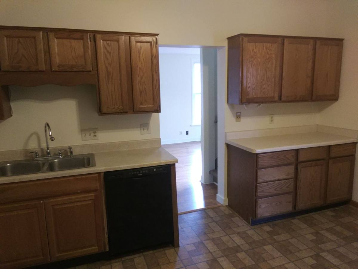 Apartment for rent at 117 - 119 S, Evansville, WI 53536