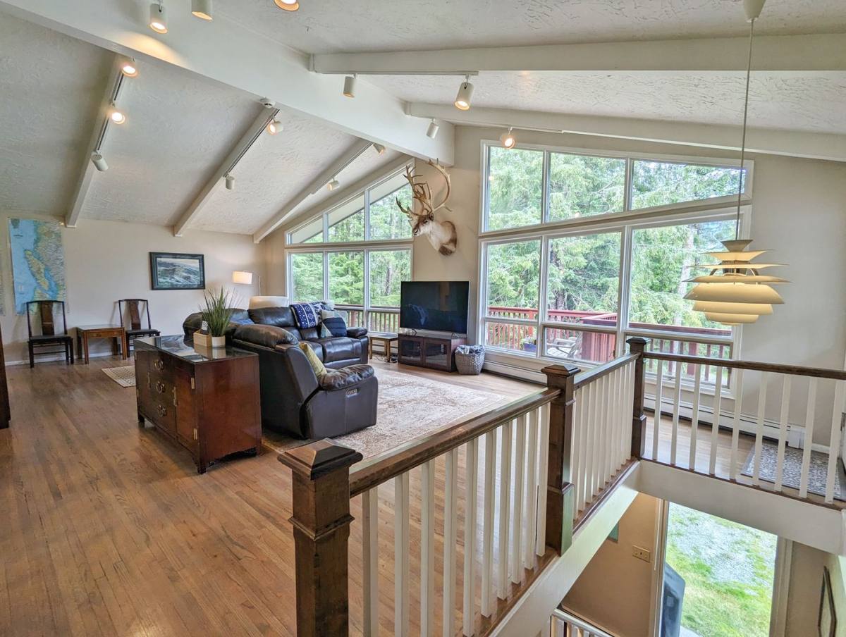 Apartment for rent at 9380 Mendenhall Loop, Juneau, AK 99801