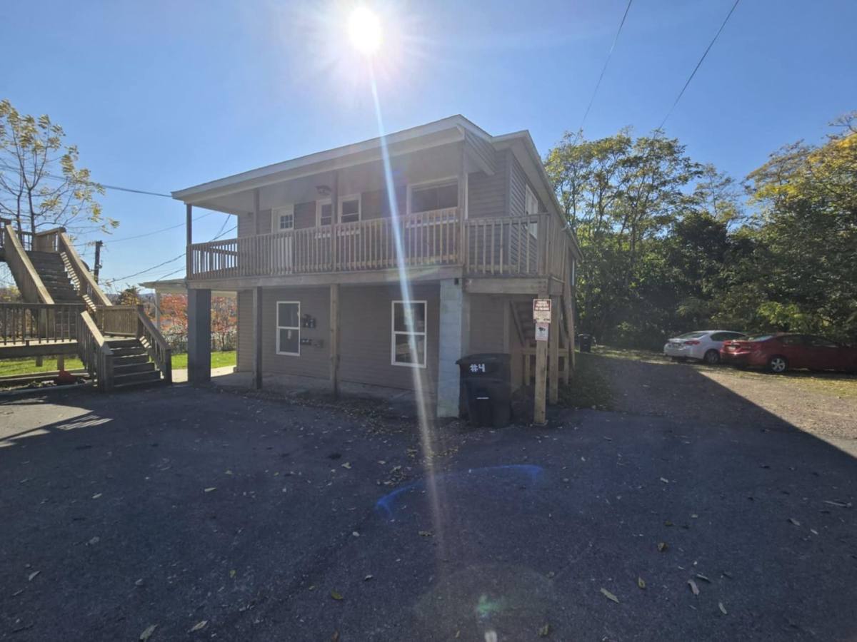 Apartment for rent at 135 E Mechanic St, Frostburg, MD 21532