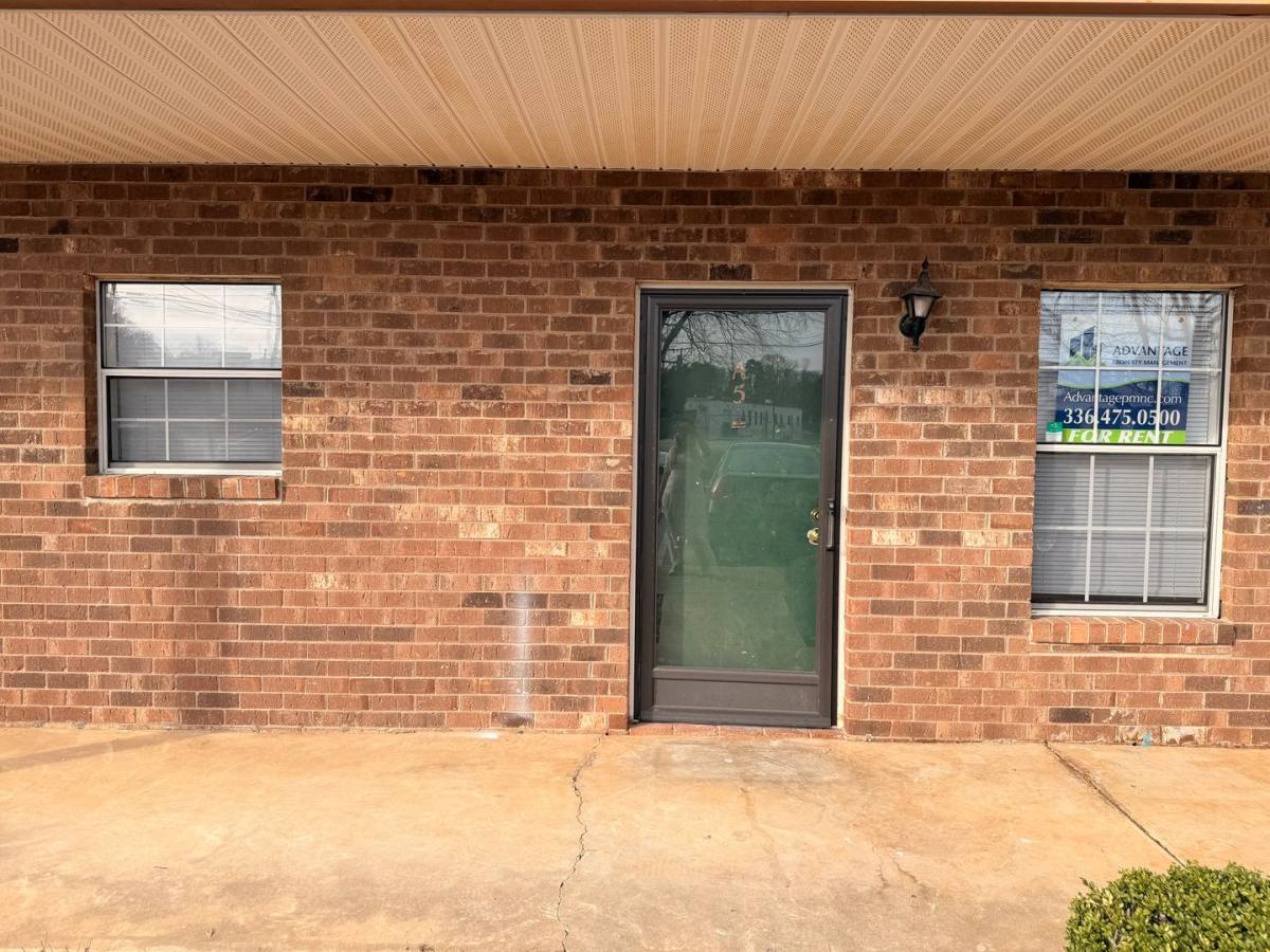 Apartment for rent at 317 Pineview Dr, Kernersville, NC 27284