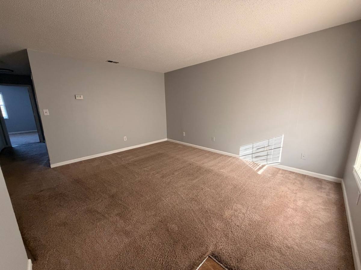 Apartment for rent at 317 Pineview Dr, Kernersville, NC 27284