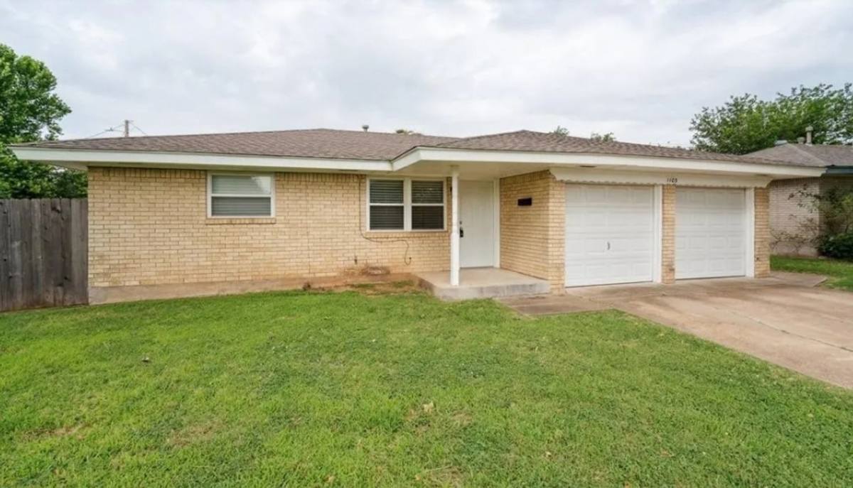 House for rent at 1103 Elmhurst Dr, Oklahoma City, OK 73160