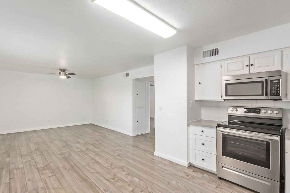 Apartment for rent at 1725 E Cambridge Ave, Phoenix, AZ 85006