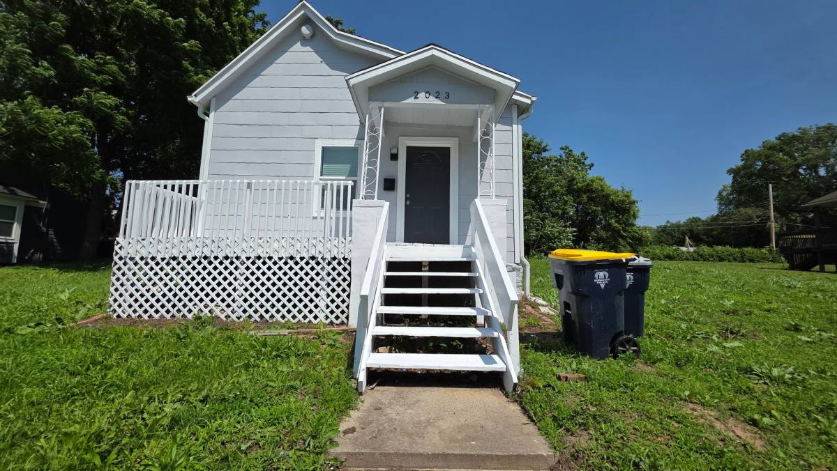 House for rent at 2023 Montgall Ave, Kansas City, MO 64127