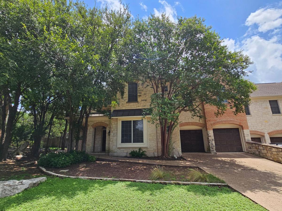 Condo for rent at 11301 Taylor Draper, Austin, TX 78759
