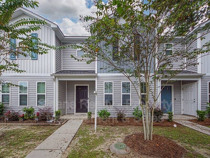 Townhouse for rent at 557 Truman Dr, Goose Creek, SC 29445