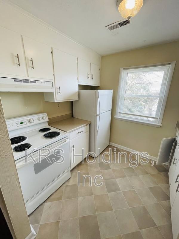 Apartment for rent at 1367 W Oceanview #2, Norfolk, VA 23503