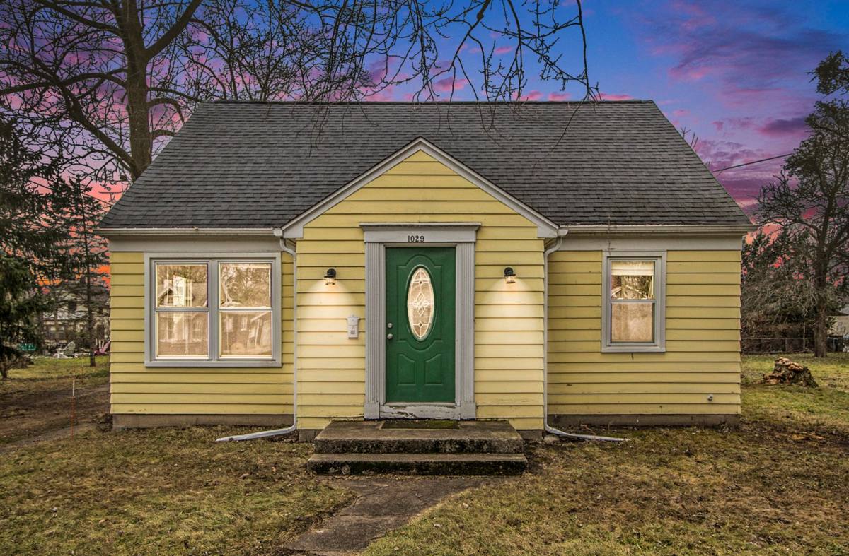 House for rent at 1029 Dayton Ave, Kalamazoo, MI 49048