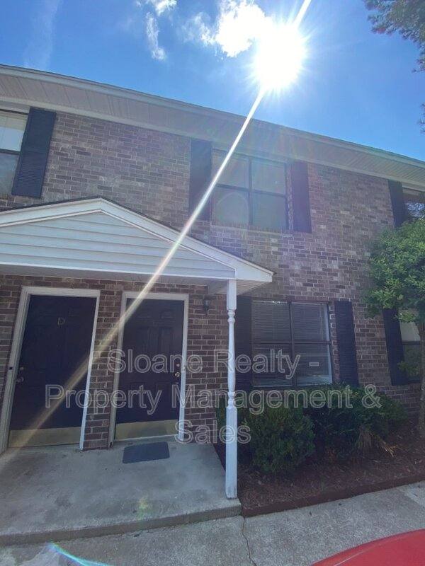 Townhouse for rent at 6239 E Lucille Dr, Charleston, SC 29406