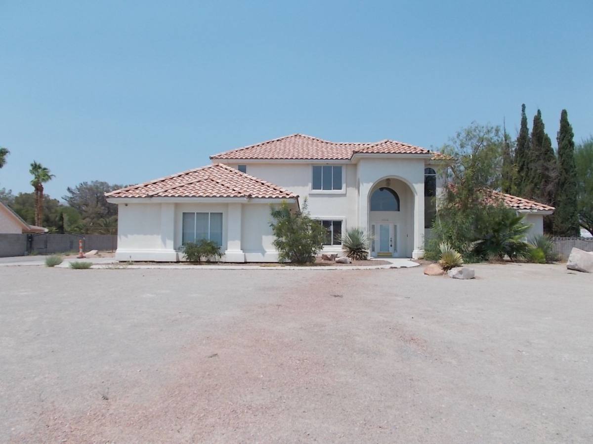 House for rent at 5016 N Cimarron Rd, Las Vegas, NV 89149