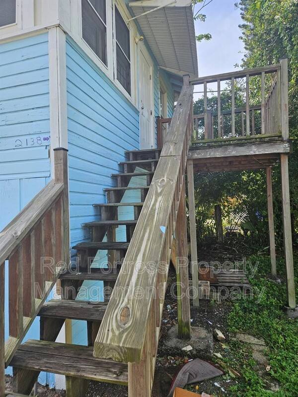 Apartment for rent at 2138 Victoria Ave, Fort Myers, FL 33901