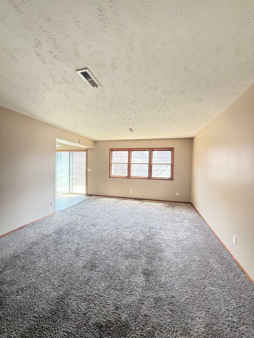 Apartment for rent at 203 W 29th Ave, Bellevue, NE 68005