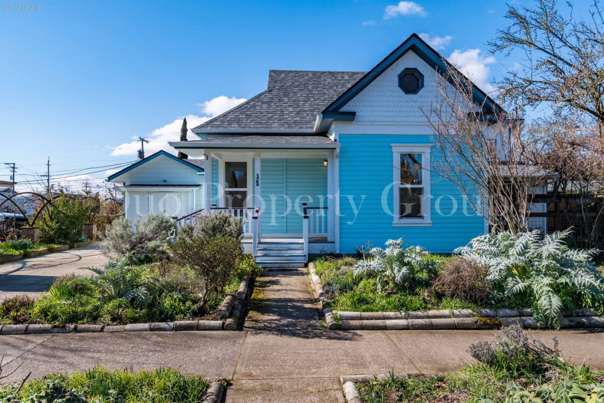 Apartment for rent at 32 Madison St, Eugene, OR 97402