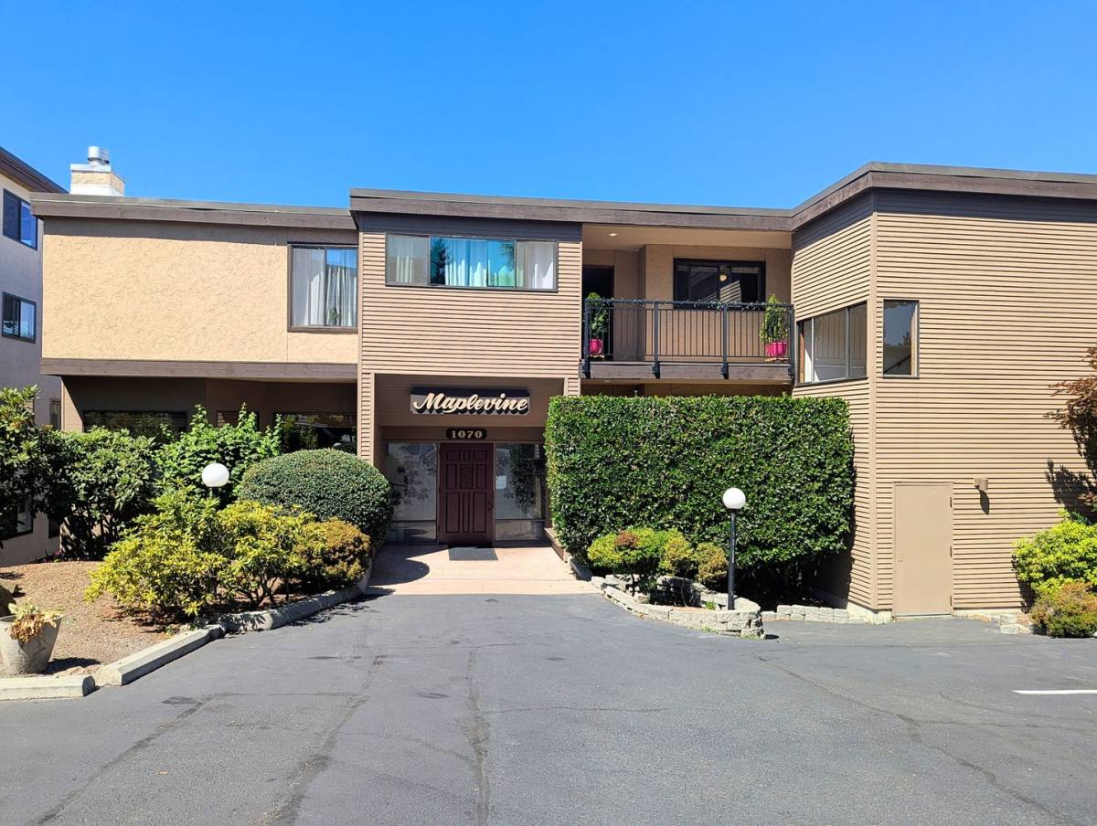 Condo for rent at 1070 5th Ave S, Edmonds, WA 98020