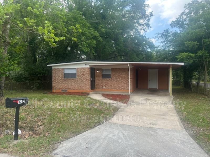 House for rent at 3262 Dignan St, Jacksonville, FL 32254