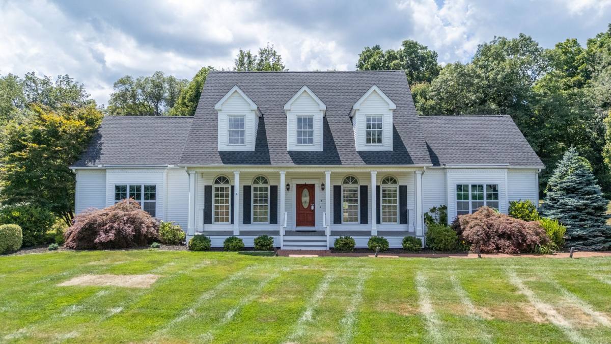 House for rent at 433 Wild Flower Place, Cheshire, CT 06410
