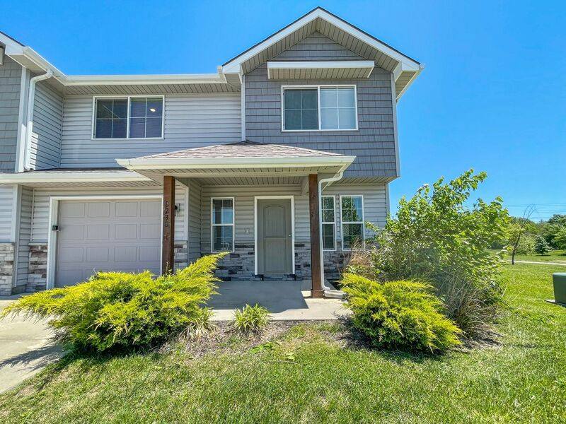 House for rent at 8238 SW 1st St, Blue Springs, MO 64014