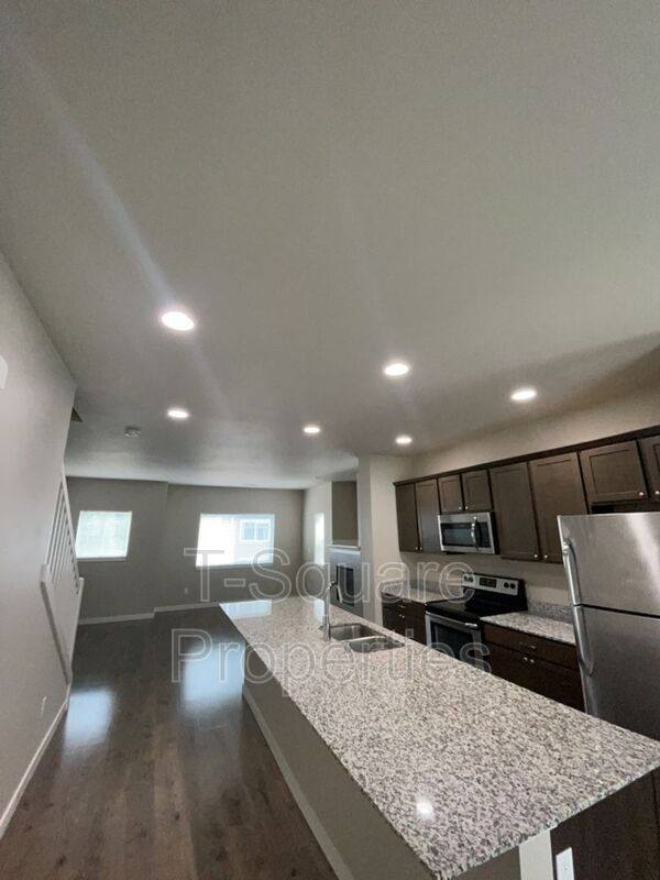 Townhouse for rent at 14919 41st Ave SE #G-1, Bothell, WA 98012