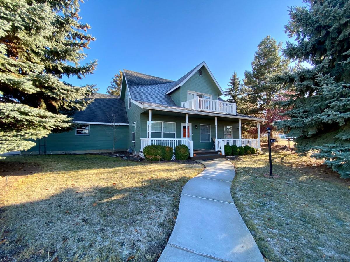 House for rent at 444 Nosler St, Klamath Falls, OR 97601
