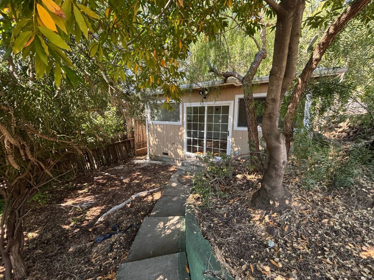 Apartment for rent at 552 Summit, Redwood City, CA 94062