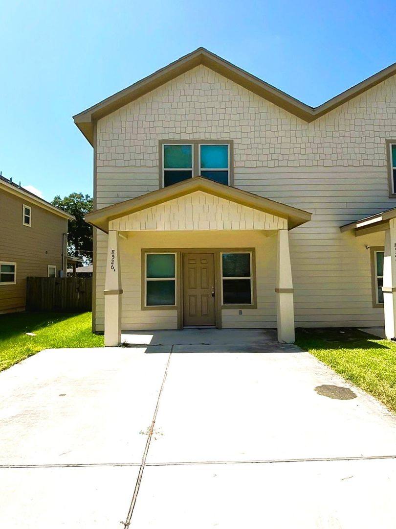 Apartment for rent at 8526 Homewood Lane, Houston, TX 77028