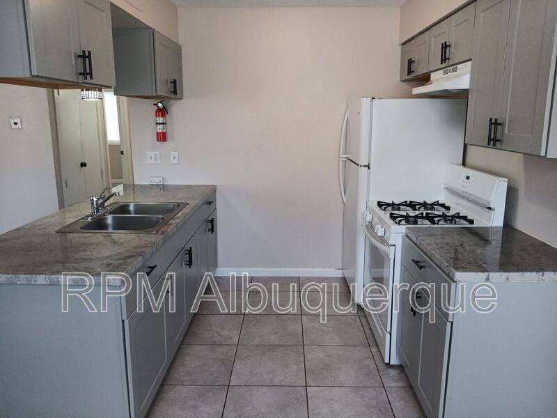 Apartment for rent at 320 Grove St NE #D, Albuquerque, NM 87108