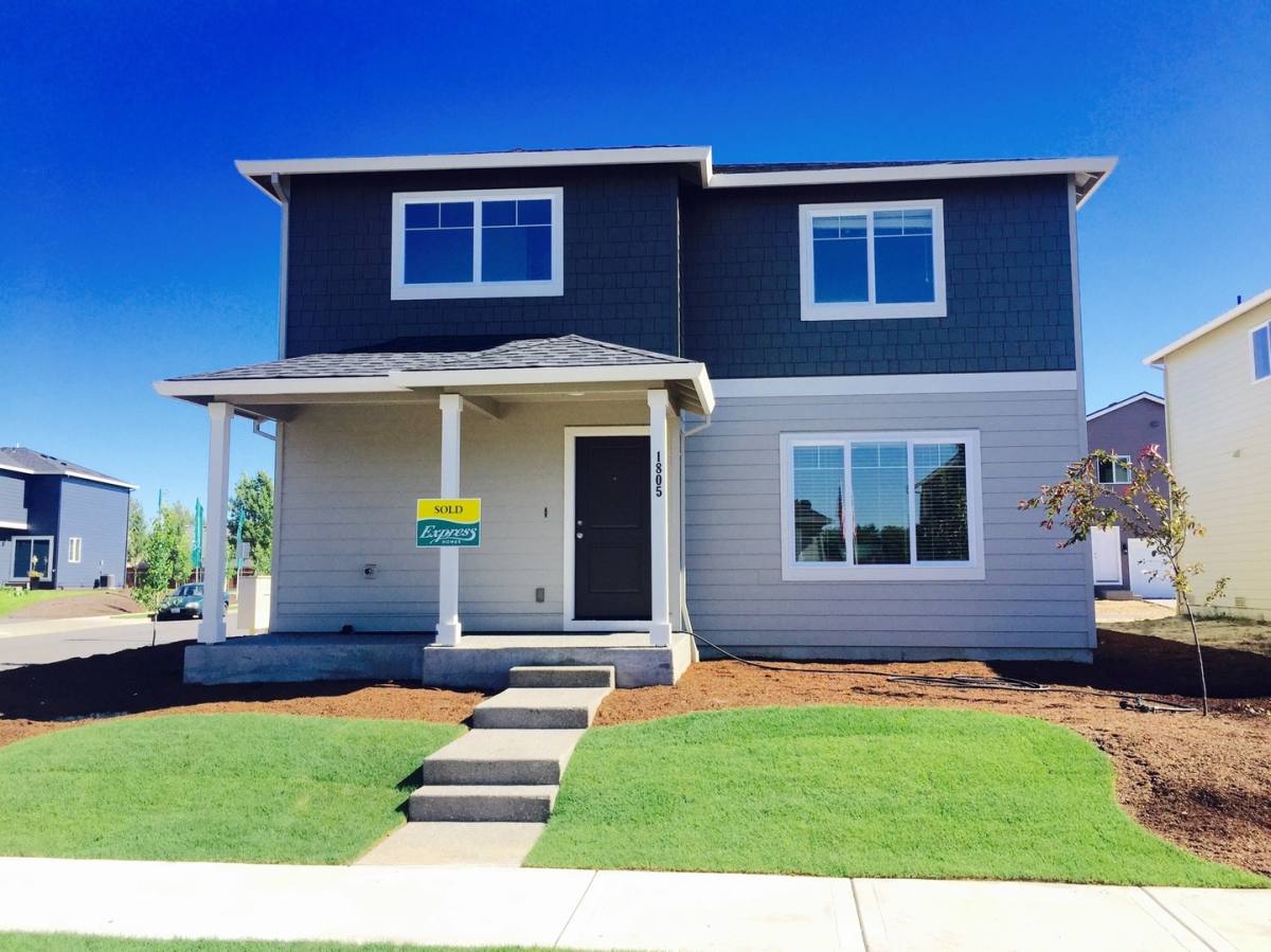 House for rent at 1805 NW 16th St, Battle Ground, WA 98604