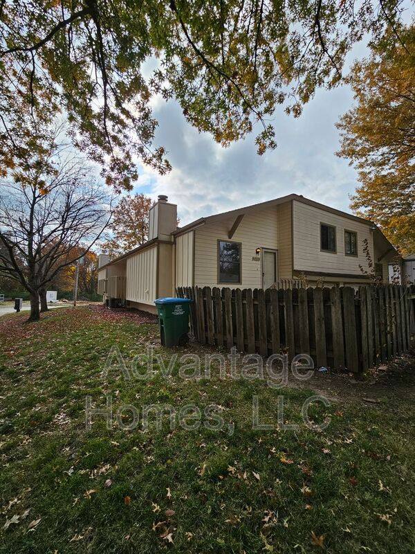House for rent at 9039 E 85th Terrace, Kansas City, MO 64138