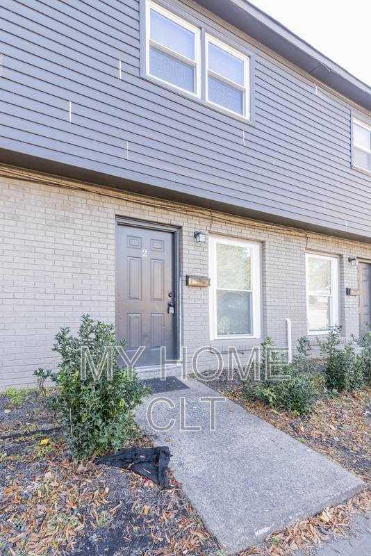 Apartment for rent at 929 Cantwell St #2, Charlotte, NC 28208