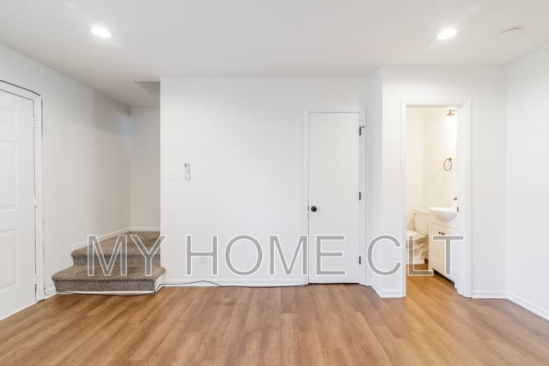 Apartment for rent at 929 Cantwell St #2, Charlotte, NC 28208