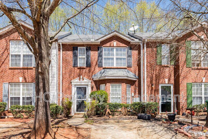 Townhouse for rent at 5607 Strathmoor Manor Circle, Lithonia, GA 30058