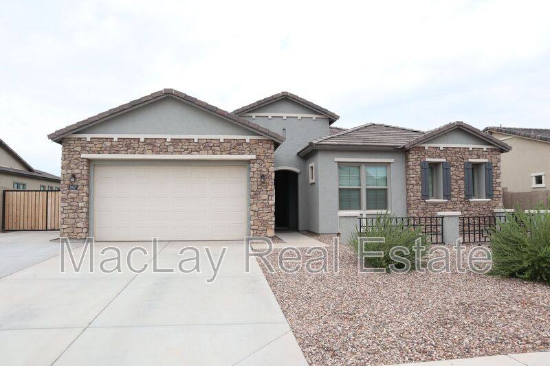House for rent at 2857 E Inca Lane, San Tan Valley, AZ 85140