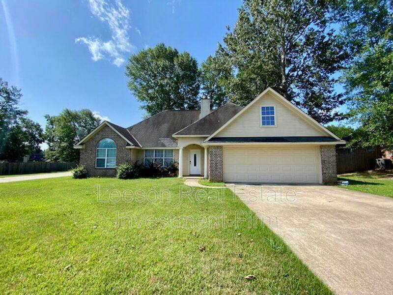 House for rent at 123 Foxchase Dr, Haughton, LA 71037