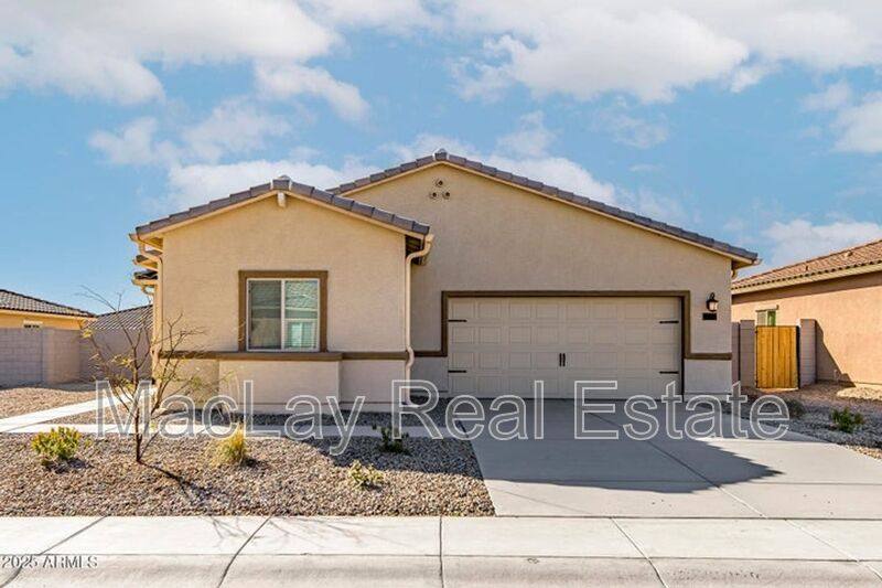 House for rent at 627 W Crowned Dove Trail, Casa Grande, AZ 85122