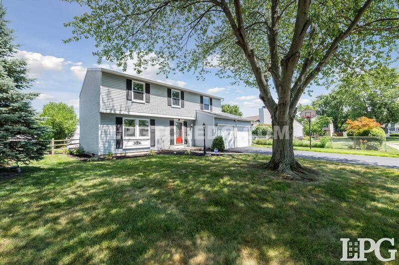 House for rent at 2121 Bromford Rd, Maumee, OH 43537