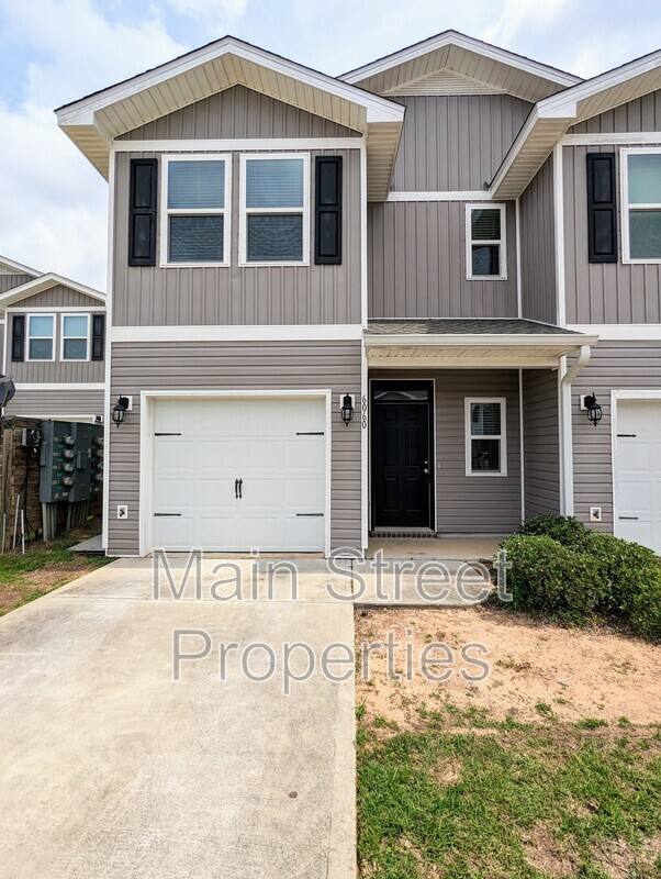 Townhouse for rent at 6060 Royal Port Court, Pensacola, FL 32526