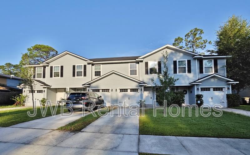 Townhouse for rent at 5678 Marathon Parkway, Jacksonville, FL 32244
