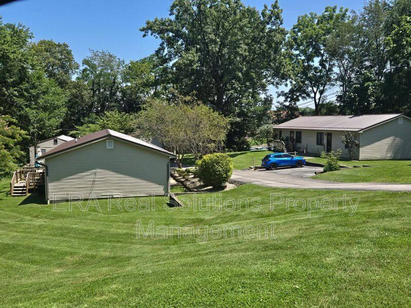 Apartment for rent at 434-442 S W St 438 St3, Hillsboro, OH 45133