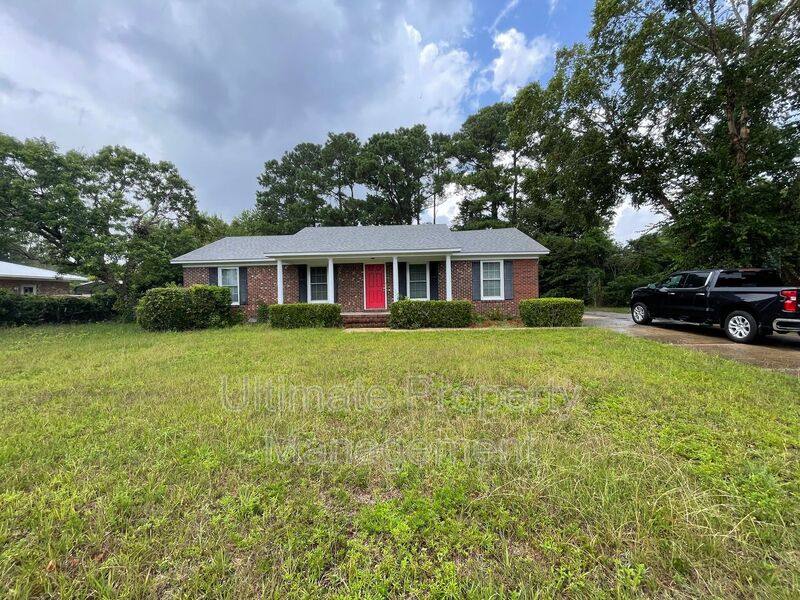 House for rent at 305 Ilex Dr, Wilmington, NC 28412