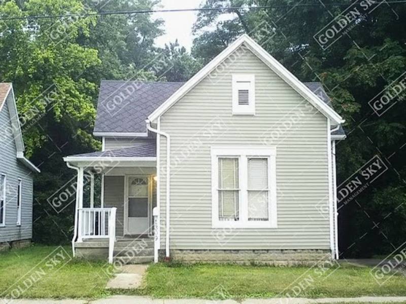 House for rent at 1309 W Jackson St, Muncie, IN 47303