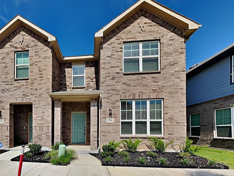 Townhouse for rent at 226 Territory Trail #B-11, Fort Worth, TX 76120